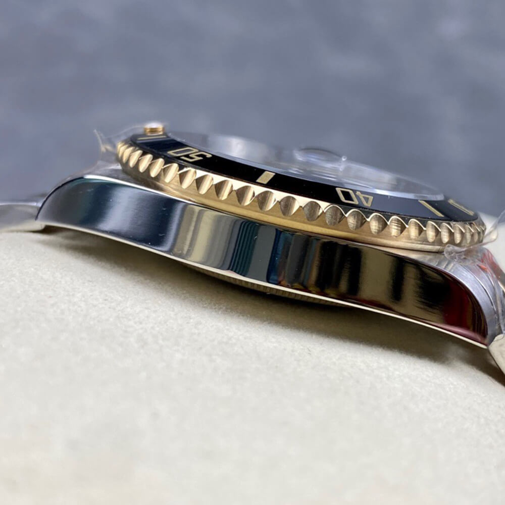 Rolex Submariner Date