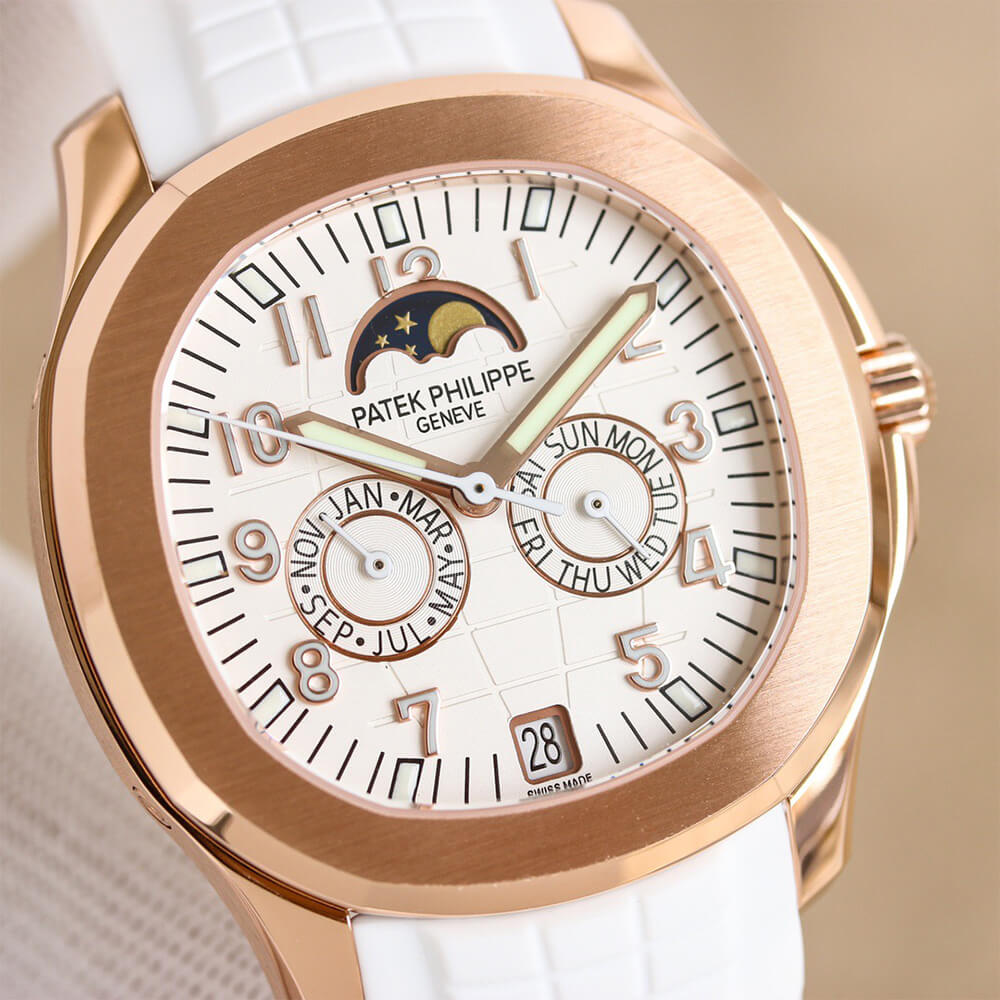 Patek Philippe Aquanaut 5261R-001